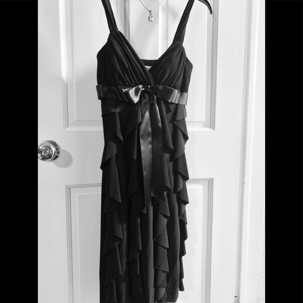 Cache Black Ruffle Bow Front Midi Evening Dress - Picture 2 of 8